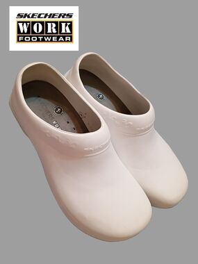 Sketchers WORK Slip Resistant clogs -White